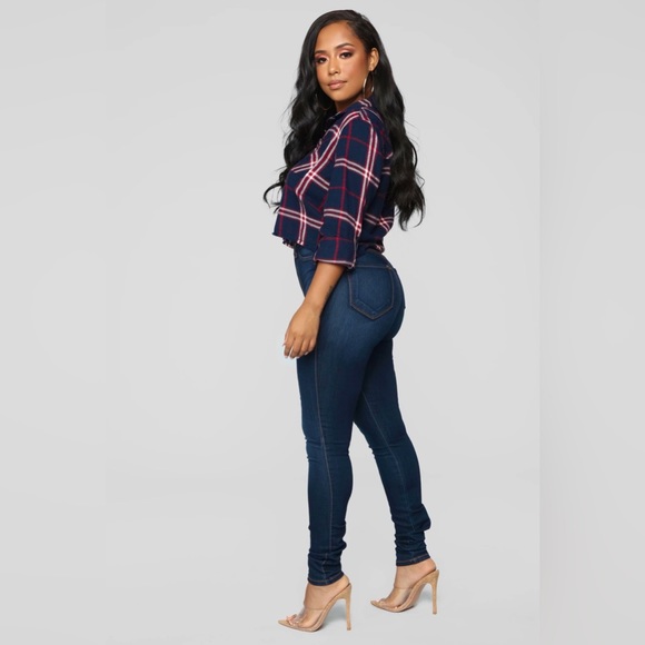 Fashion Nova Navy Blue Plaid Flannel Crop Top NWT - Picture 4 of 7